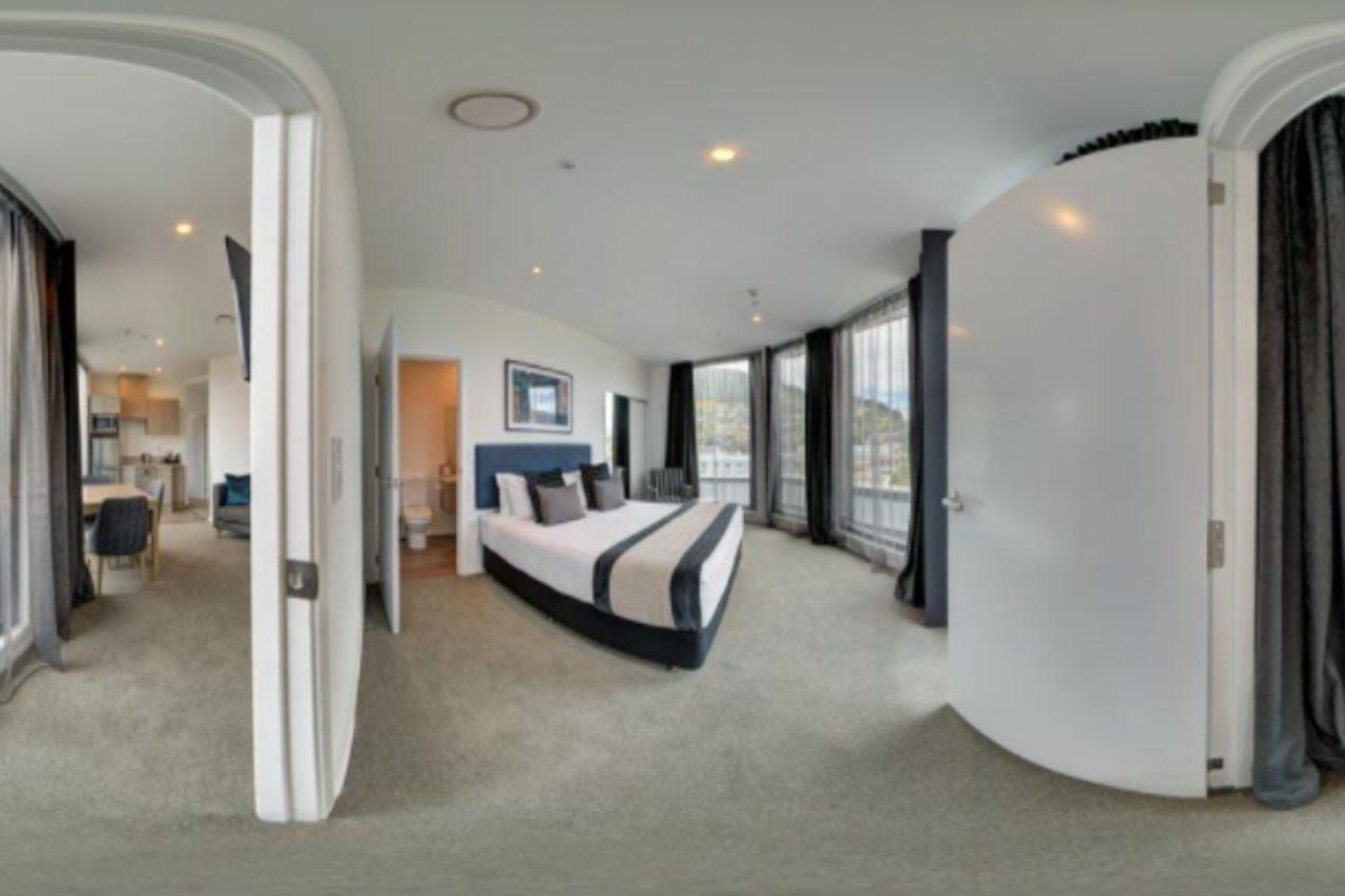 Ramada By Wyndham Queenstown Central מראה חיצוני תמונה