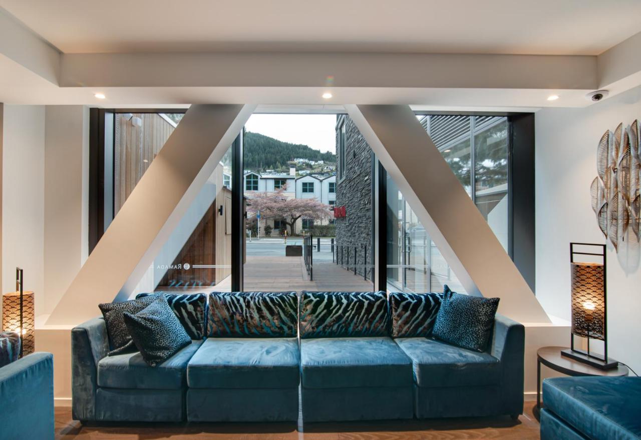 Ramada By Wyndham Queenstown Central מראה חיצוני תמונה