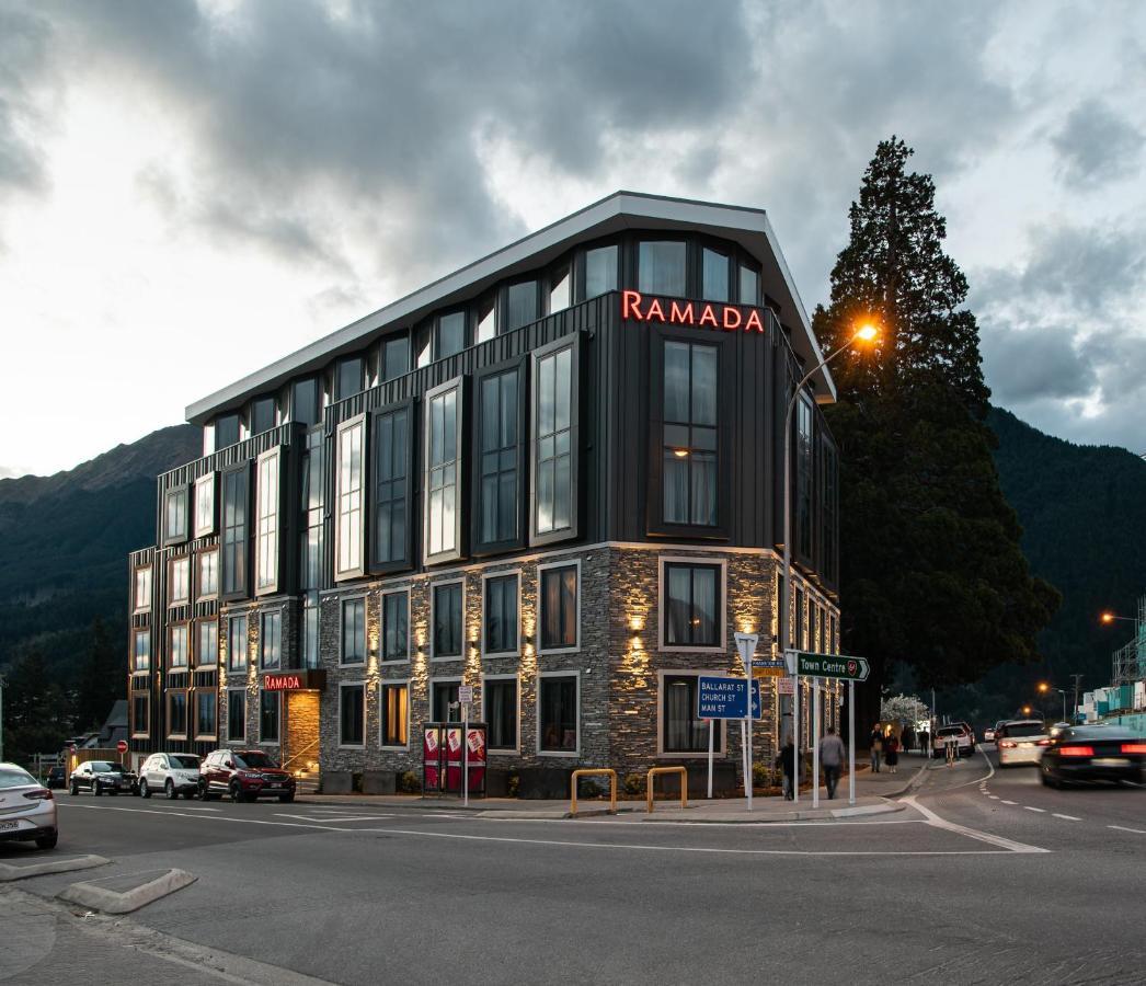 Ramada By Wyndham Queenstown Central מראה חיצוני תמונה