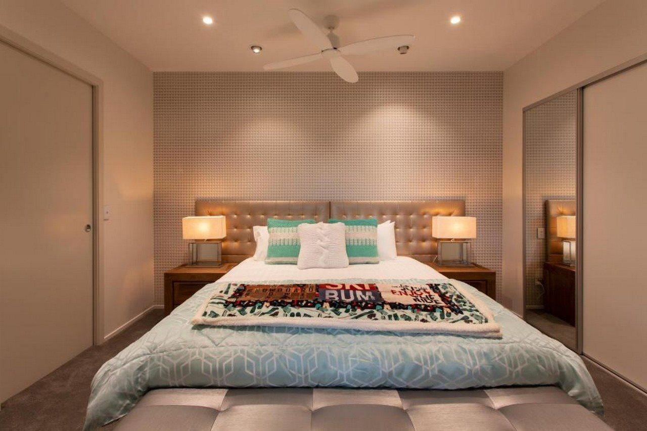 Ramada By Wyndham Queenstown Central מראה חיצוני תמונה