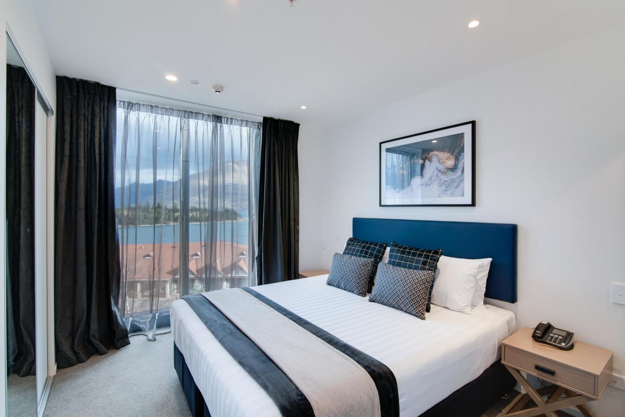 Ramada By Wyndham Queenstown Central מראה חיצוני תמונה